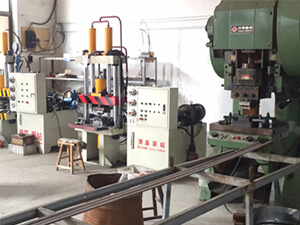 公司擁有兩條自主生產線